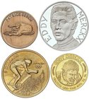 WORLD MEDALS
Lote 4 medallas. AUSTRALIA, BÉLGICA, ITALIA, JAPÓN. AR, latón. Temática Ciclismo: Eddy merckx (2), Olimpiadas Tokio ´64 y Australia 2000...