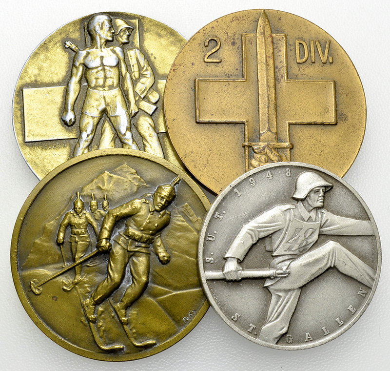 Schweiz, Lot von 4 militärischen Medaillen 

Schweiz. Lot von 4 (vier) militär...