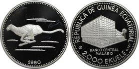 Weltmünzen und Medaillen, Äquatorial Guinea / Equatorial Guinea. Gepard. 2000 Ekuele 1980, Silber. 0.93 OZ. KM 58. Polierte Platte. Min.berührt. Finge...