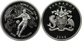 Weltmünzen und Medaillen, Barbados. WM-Fußball. 5 Dollars 1994, Silber. 0.85 OZ. KM 54. Polierte Platte