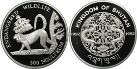 Weltmünzen und Medaillen, Bhutan. Goldener Languraffe. 300 Ngultrums 1992, Silber. 0.94 OZ. KM 75. Polierte Platte