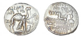 AEMILIA. Denario. M.Aemilius Escaurus y Pub. Plautius Hypsaeus. Roma. CD-89, SI-8. 3,84 g. EBC-
