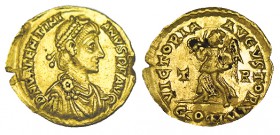 VALENTINIANO II. Triente. Tréveri. A/ Busto vestido y diademado de Valentiniano II a dcha. Alrededor ly.: DN VALENTINI / ANVS PF AVG. R/ Victoria avan...