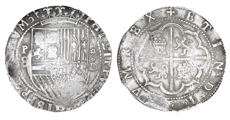 8 REALES. Lima. S/f. P sobre 8 a izq. del escudo.Estrella de seis puntas sobre D...