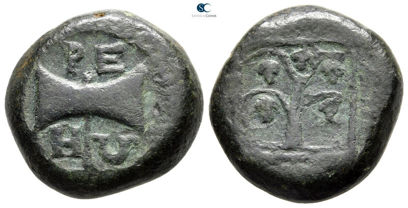 Kings of Thrace. Teres II 356-342 BC. 
Bronze Æ

22 mm., 13,47 g.

PE/ ΩΗ, ...