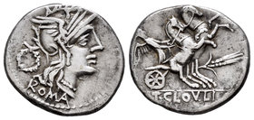 Cloulius. Denario. 128 a.C. Rome. (Ffc-572). (Craw-260/1). (Cal-435). Anv.: Cabeza de Roma a derecha, detrás corona, debajo ROMA. Rev.: Victoria en bi...