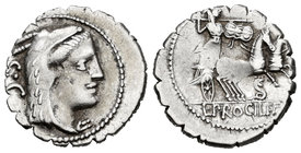 Procilius. Denario. 80 a.C. South of Italy. (Ffc-1082). (Craw-379/2). (Cal-1225). Anv.: Cabeza de Juno Sospita, tocado con piel de cabra a derecha, de...