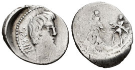 Titurius. Denario. 89 a.C. Rome. (Ffc-1152). (Craw-344/1a). (Cal-1309). Anv.: Cabeza del rey Tatius a derecha, detrás SABIN, delante (TA). Rev.: Dos g...