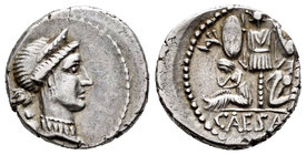 Julius Caesar. Denario. 46-45 a.C. Galia. (Ffc-11). (Craw-468/1). (Cal-645). Anv.: Cabeza diademada de Venus a derecha, detrás cupido. Rev.: Trofeo de...