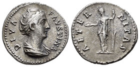 Faustina Senior. Denario. 147 d.C. Rome. (Spink-4577 variante). (Ric-348 variante). Rev.: AETERNITAS. Fortuna en pie a izquierda con patera y timón. A...