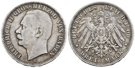 Germany. Baden. Friedrich II. 3 marcos. 1909. Karlsruhe. G. (Km-280). Ag. 16,64 g. Levísimas rayitas sobre el busto. Choice VF. Est...60,00.