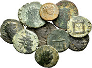 Lote de 10 pequeños bronces diferentes del Imperio Romano. A EXAMINAR. F/Choice F. Est...60,00.