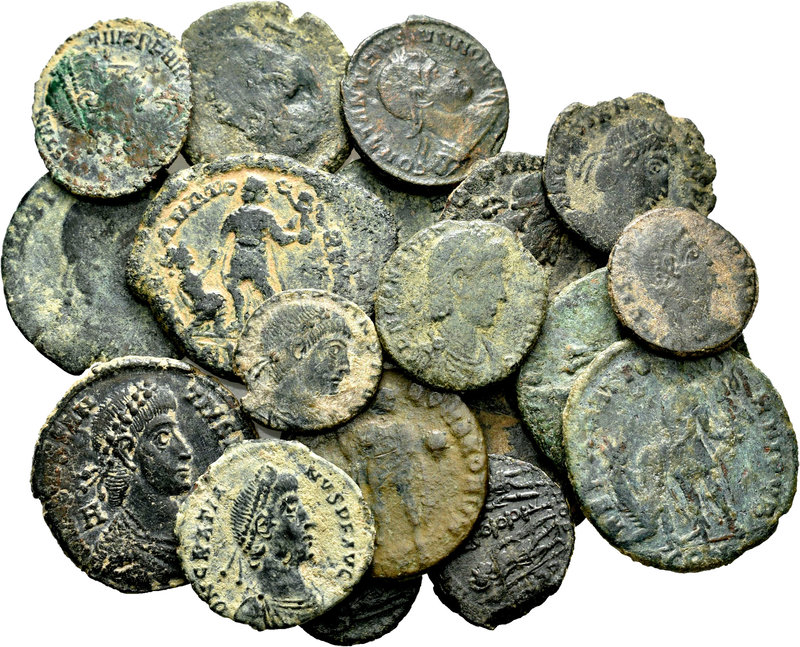 Lote de 20 bronces del Bajo Imperio Romano. A EXAMINAR. Choice F/VF. Est...200,0...