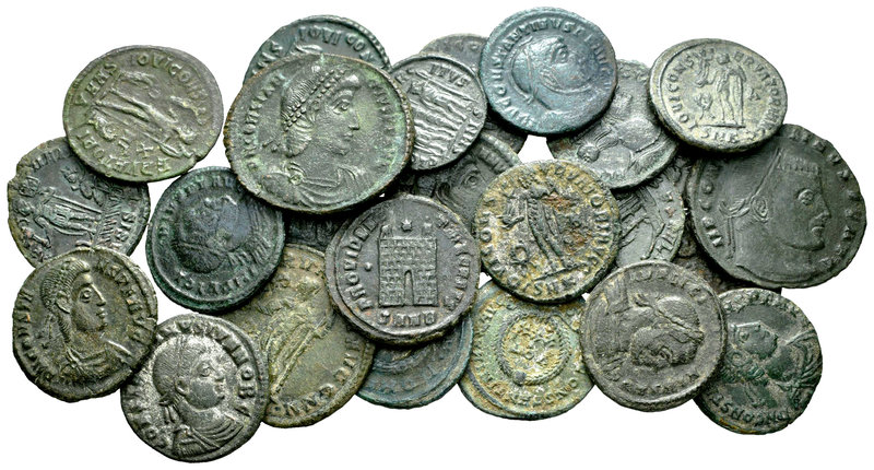 Lote de 35 pequeños bronces del Bajo Imperio Romano. A EXAMINAR. F/VF. Est...220...