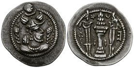IMPERIO SASANIDA, Peroz I. Dracma. (Ar. 4,14g/27mm). 459-484 d.C. AY (Eran-xwarrah-Shapur). (Göbl III/1). MBC+.