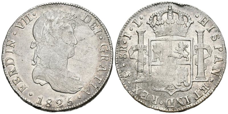 FERNANDO VII. 8 Reales. 1825. Potosí JL. Cal-618. Ar. 26,90g. Golpe en el canto....