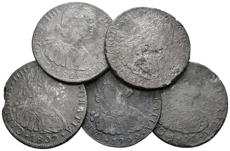 CARLOS IV. Lote compuesto por 5 monedas de 8 Reales: 1799 Lima IJ, 1800 Lima IJ,...