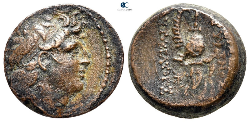 Seleukid Kingdom. Tryphon 142-138 BC. 
Bronze Æ

18 mm., 4,28 g.



very ...