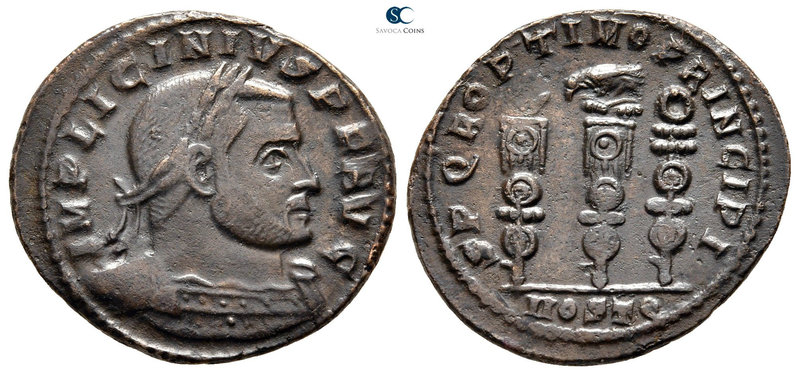 Licinius I AD 308-324. Ostia
Follis Æ

22 mm., 3,11 g.



very fine