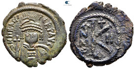 Heraclius AD 610-641. Constantinople. Half follis Æ