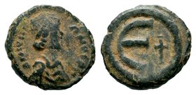 Justinian I (527-565). Æ 5 Nummi
Condition: Very Fine

Weight: 1,75 gr
Diameter: 12,85 mm