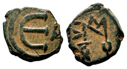 Justinian I (527-565). Æ Nummi
Condition: Very Fine

Weight: 2,07 gr
Diameter: 13,65 mm