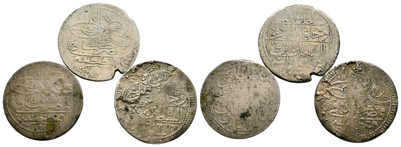 Lot 3x Ottoman Empire Silver coins
Condition: Very Fine

Weight: 3 x ottoman ...