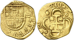 1612. Felipe III. Sevilla. (D). 2 escudos. (Cal. 38) (Tauler 90). 6,77 g. El ejemplar de la Colección Caballero de las Yndias de este ensayador descon...