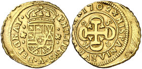 1702. Felipe V. Sevilla. M. 2 escudos. (Cal. 406). 6,68 g. Tipo "cruz". 2-S/M-2. Algo descentrada. Rara. (MBC+).