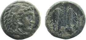 Kings of Macedon. Alexander III 'the Great' (336-323). Ae.
Obv: Head of Herakles right, wearing lion's skin.
Rev: Club and bow in bowcase.
5,29 gr. 16...