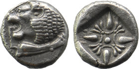 Miletos AR Obol, c. 525-475 BC
Forepart of lion left.
Rev. Stellate pattern in incuse square.
Klein KM 424; SNG Kayhan 476-481.
1,09 gr. 10 mm