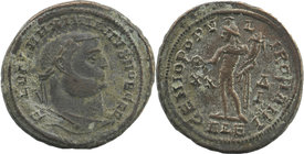 Maximianus (286-305).AE Follis Alexandria
Laureate head right
Genius standing, head towered, holding patera and cornucopiae;
RIC VI 32b.
10,14 gr. 28 ...