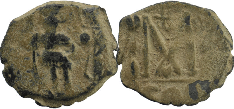 Byzantine, Early Caliphate. 636-660. Imitation of a Follis
Two Standing Figures/...