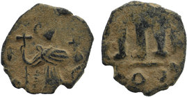 ARAB-BYZANTINE. Standing Emperor, ca. 650s-670s, AE fals
2,91 gr. 20 mm
