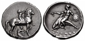 CALABRIA, Tarentum. Circa 340-335 BC. AR Nomos (22mm, 7.84 g, 11h).