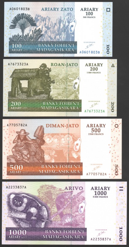 Madagascar 100, 200, 500 & 1000 Ariary 2004 
P# 86, 87, 88, 89; UNC; Set 4 PCS