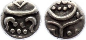 India Travancore 1 Chuckram 1811 - 1901 (ND)
KM# C8; Silver 0.38g; Ayilyam Thirunal Rani Gouri Lakshmi Bayi