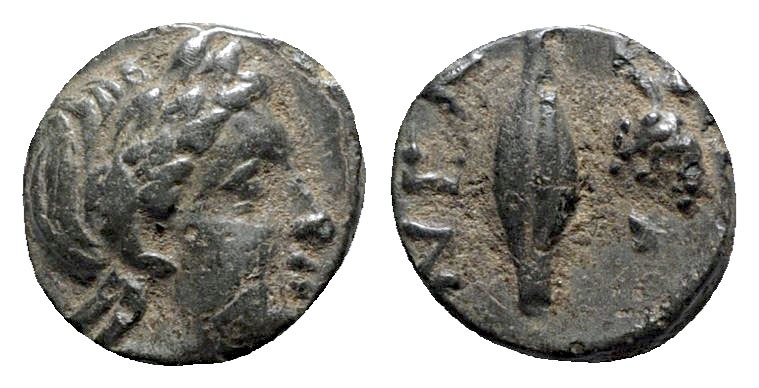 Troas. Neandria circa 400-300 BC. 
Bronze Æ

8mm., 1,09g.

Laureate head of...