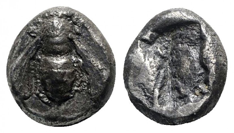 Ionia. Ephesos circa 500-420 BC. 
Drachm AR

12mm., 3,29g.

Bee with spiral...