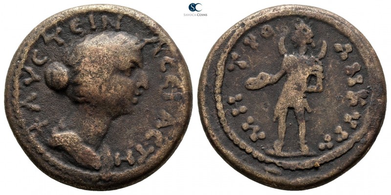 Galatia. Ankyra. Faustina II AD 147-175. 
Bronze Æ

22mm., 7,66g.

ΦΑΥϹΤƐΙΝ...