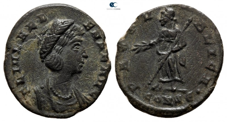 Helena, mother of Constantine I AD 328-329. Constantinople
Follis Æ

15mm., 1...