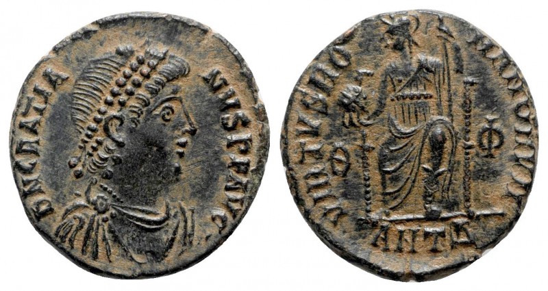 Gratian AD 367-383. Antioch
Follis Æ

17mm., 2,55g.

D N GRATIANVS P F AVG,...