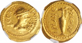 JULIUS CAESAR. AV Aureus (8.03 gms), Rome Mint, L. Munatius Plancus, praefectus urbi, 46-45 B.C. NGC EF, Strike: 4/5 Surface: 4/5.
Cr-475/1a; CRI-60;...