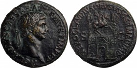 CLAUDIUS, A.D. 41-54. AE Sestertius (26.62 gms), Rome Mint, A.D. 42-43. CHOICE VERY FINE.
RIC-114. Obverse: Laureate head right; Reverse: Triumphal a...