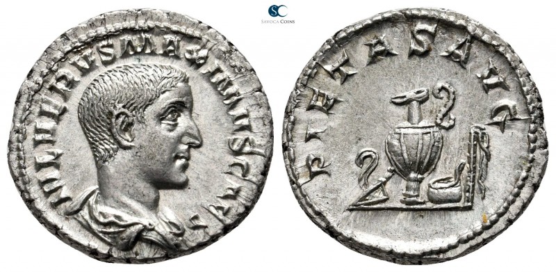 Maximus, Caesar AD 236-238. Struck AD 235-236. Rome
Denarius AR

20 mm., 3,16...