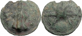 Greek Italy. Northern Apulia, Luceria. AE Cast Quadrunx, 217-212 BC. D/ Club; around, four pellets. R/ Thunderbolt. HN Italy 677b. AE. g. 22.81 mm. 28...