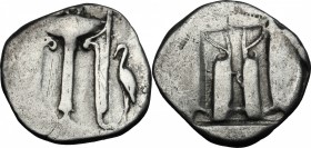 Greek Italy. Bruttium, Kroton. AR Stater, 480-430 BC. D/ Tripod; to right, mash-bird. R/ Incuse tripod. HN Italy 2102. AR. g. 7.84 mm. 20.00 VF.