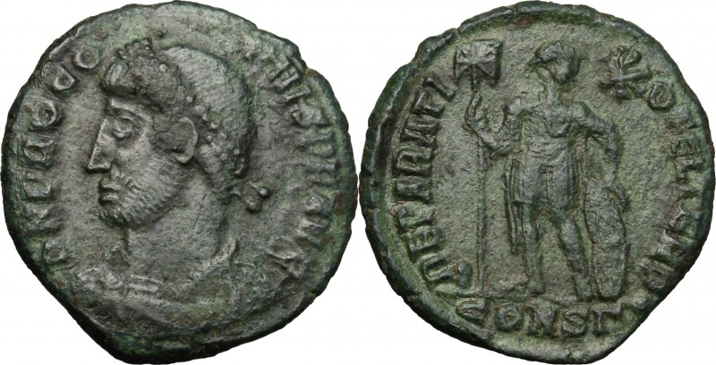 Procopius (Usurper, 365-366). AE 20 mm, Constantinople mint. D/ Diademed, draped...