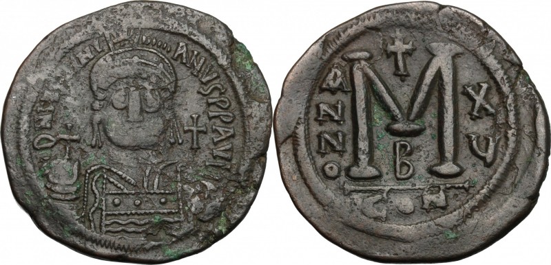 Justinian I (527-565). AE Follis, Constantinople mint, 541-542. D/ Bust facing, ...