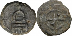 PB Tessera, Medieval period. D/ Tetrastyle church with dome. R/ Cross with pellets in the angles, within circle. PB. g. 2.42 mm. 16.00 VF.